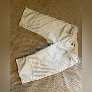 TRUE RELIGION Geno Relaxed Slim Jeans in white